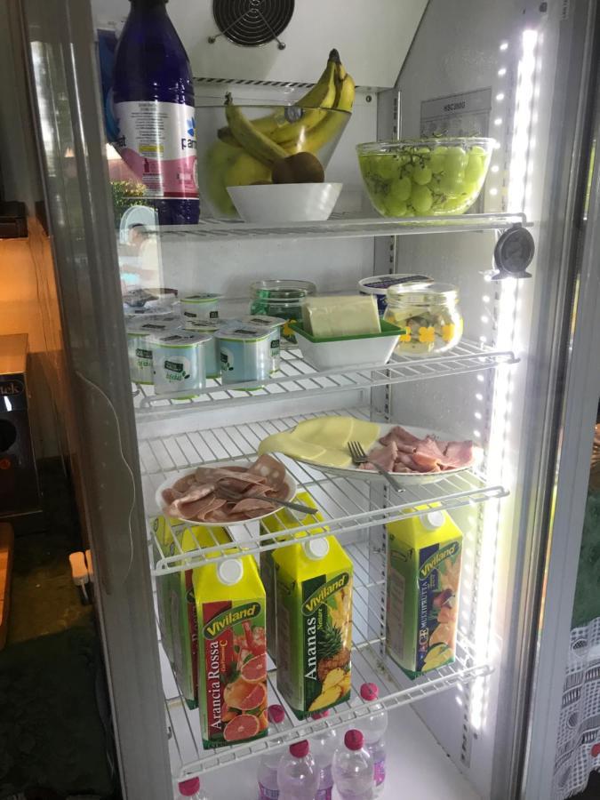 "Ai 4 Soli" 瑟门内特 外观 照片